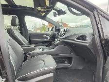 2027 Chrysler Pacifica Limited - Photo 22