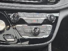 2027 Chrysler Pacifica Limited - Photo 34