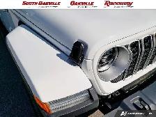2025 Jeep Wrangler SAHARA | HEATED SEATS | HEATED WHEEL | RMT ST - Photo 10