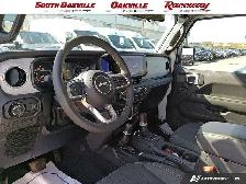 2025 Jeep Wrangler SAHARA | HEATED SEATS | HEATED WHEEL | RMT ST - Photo 13