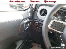 2025 Jeep Wrangler SAHARA | HEATED SEATS | HEATED WHEEL | RMT ST - Photo 17