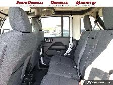 2025 Jeep Wrangler SAHARA | HEATED SEATS | HEATED WHEEL | RMT ST - Photo 23