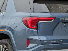 2027 GMC Terrain AWD Denali AWD Denali - Photo 8