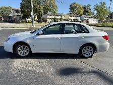 2010 Subaru Impreza 2.5i 4dr Sdn Auto 2.5i - Photo 4