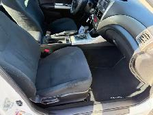 2010 Subaru Impreza 2.5i 4dr Sdn Auto 2.5i - Photo 19