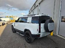 2021 Land Rover Defender 110 P300 AWD - 19'ALLOYS|NAVI|CAMERA|BL - Photo 4
