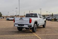 2026 GMC Sierra 3500HD Denali Ultimate - Photo 9