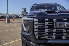2026 GMC Sierra 3500HD Denali Ultimate - Photo 11