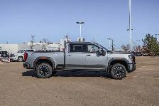 2026 GMC Sierra 3500HD Denali Ultimate - Photo 10