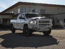2022 Ram 3500 Laramie Sport 6.7L Cummins | Heated & Cooled Seats - Photo 2
