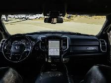 2022 Ram 3500 Laramie Sport 6.7L Cummins | Heated & Cooled Seats - Photo 17
