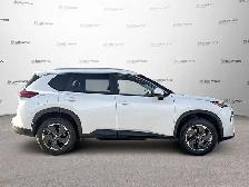 2025 Nissan Rogue SV Moonroof | No Accidents | Power Liftgate - Photo 6