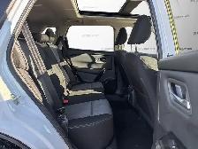 2025 Nissan Rogue SV Moonroof | No Accidents | Power Liftgate - Photo 28