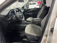 2022 Ford Escape - Photo 8