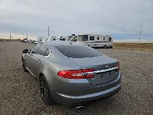 2013 Jaguar XF - Photo 3