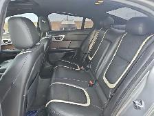 2013 Jaguar XF - Photo 13