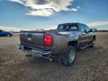 2015 Chevrolet Silverado 3500HD - Photo 4