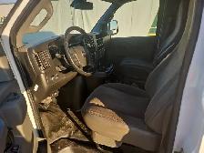 2020 GMC Savana - Photo 13