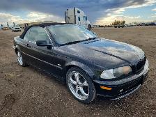 2002 BMW 3 Series - Photo 2