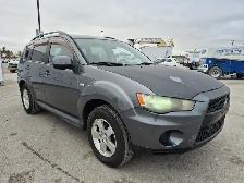 2011 Mitsubishi Outlander - Photo 3