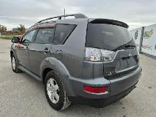 2011 Mitsubishi Outlander - Photo 7