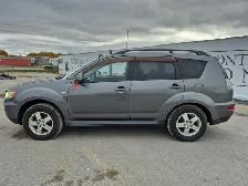 2011 Mitsubishi Outlander - Photo 8