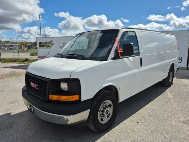 2017 GMC Savana