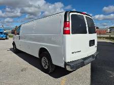 2017 GMC Savana - Photo 7