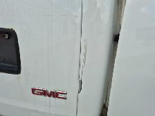 2017 GMC Savana - Photo 25