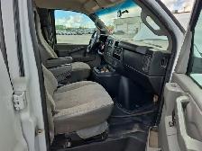2017 GMC Savana - Photo 26