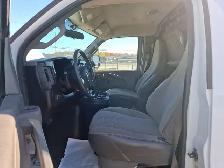 2017 Chevrolet Express - Photo 10