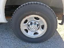 2017 Chevrolet Express - Photo 18