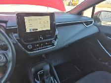 2025 Toyota Corolla - Photo 12