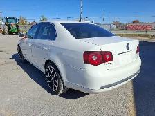 2010 Volkswagen Jetta - Photo 7