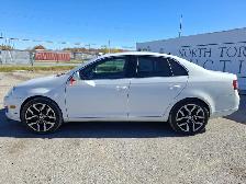 2010 Volkswagen Jetta - Photo 8