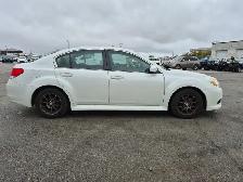 2010 Subaru Legacy - Photo 4