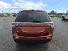 2014 Mitsubishi Outlander - Photo 6