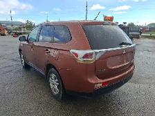 2014 Mitsubishi Outlander - Photo 7