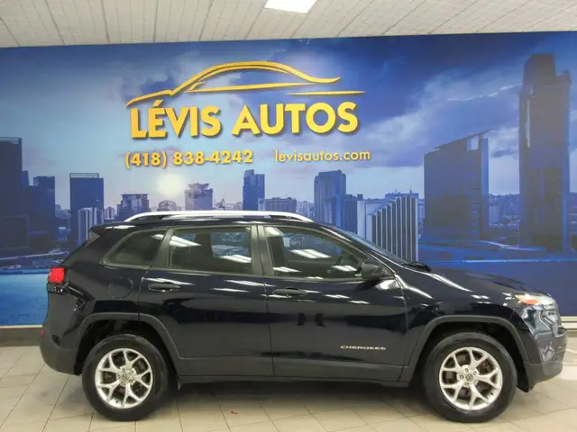 JEEP CHEROKEE 2016 SPORT 4X4 130 300 KM JAMAIS ACCIDENTE BANCS &