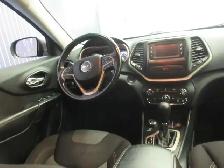 JEEP CHEROKEE 2016 SPORT 4X4 130 300 KM JAMAIS ACCIDENTE BANCS & - Photo 15