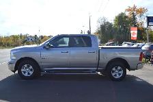 2020 Ram 1500 Classic 4x4 Crew Cab 5'7' Box Slt Crew Cab Short B - Photo 2
