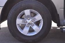 2020 Ram 1500 Classic 4x4 Crew Cab 5'7' Box Slt Crew Cab Short B - Photo 31