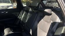 2024 Volvo XC60 B5 PLUS DARK THEME | SUNROOF | APPLE CARPLAY | A - Photo 6