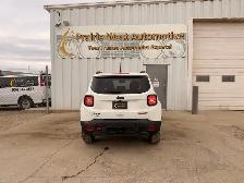2022 Jeep Renegade Trailhawk AWD | Command Start | Heated Seats - Photo 6