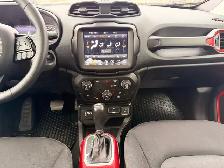 2022 Jeep Renegade Trailhawk AWD | Command Start | Heated Seats - Photo 20