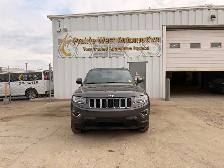 2015 Jeep Grand Cherokee Laredo AWD | Dual Climate Control | Pow - Photo 2