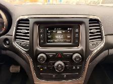 2015 Jeep Grand Cherokee Laredo AWD | Dual Climate Control | Pow - Photo 16