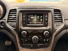2015 Jeep Grand Cherokee Laredo AWD | Dual Climate Control | Pow - Photo 17
