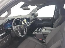 2025 Chevrolet Silverado 1500 LT | 5.3L V8 | HEATED SEATS - Photo 18
