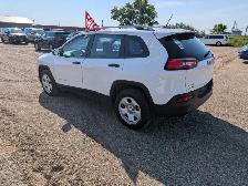 2017 Jeep Cherokee Sport 4WD 4dr Sport - Photo 17